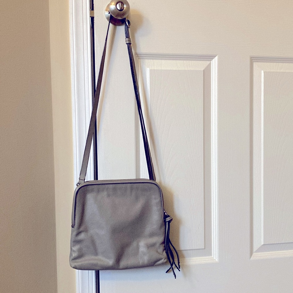 Beautiful Banana Republic soft gray leather double zipper crossbody bag